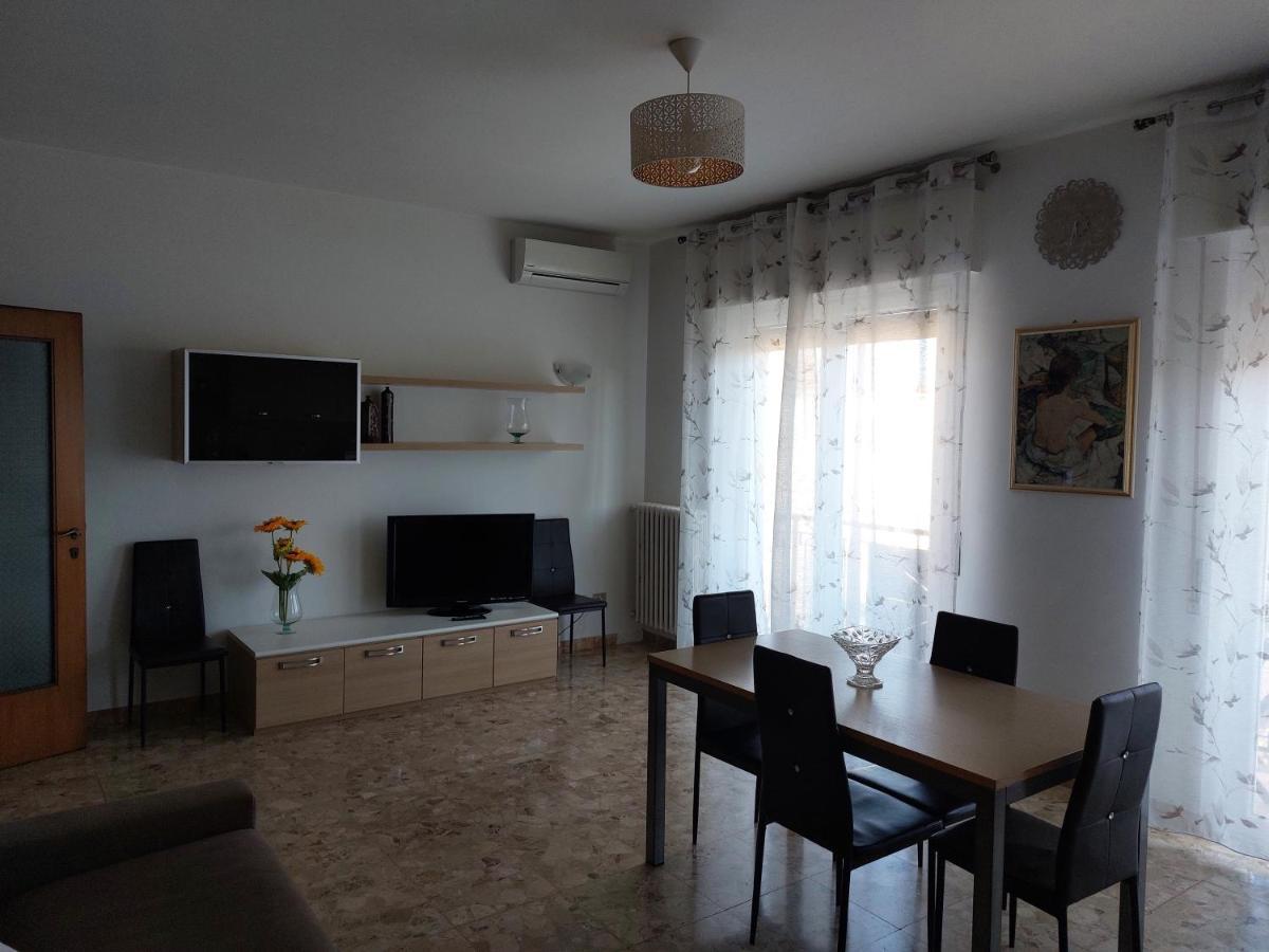 Casa Marinella Leilighet San Giovanni Lupatoto Eksteriør bilde